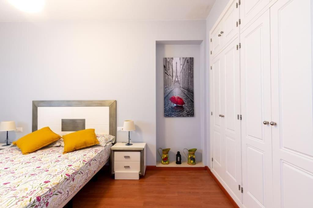 Comodo Apartamento En Алмонте Екстериор снимка